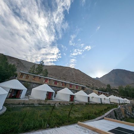 Apex Hotels And Resorts Hussaini Karimabad  Dış mekan fotoğraf
