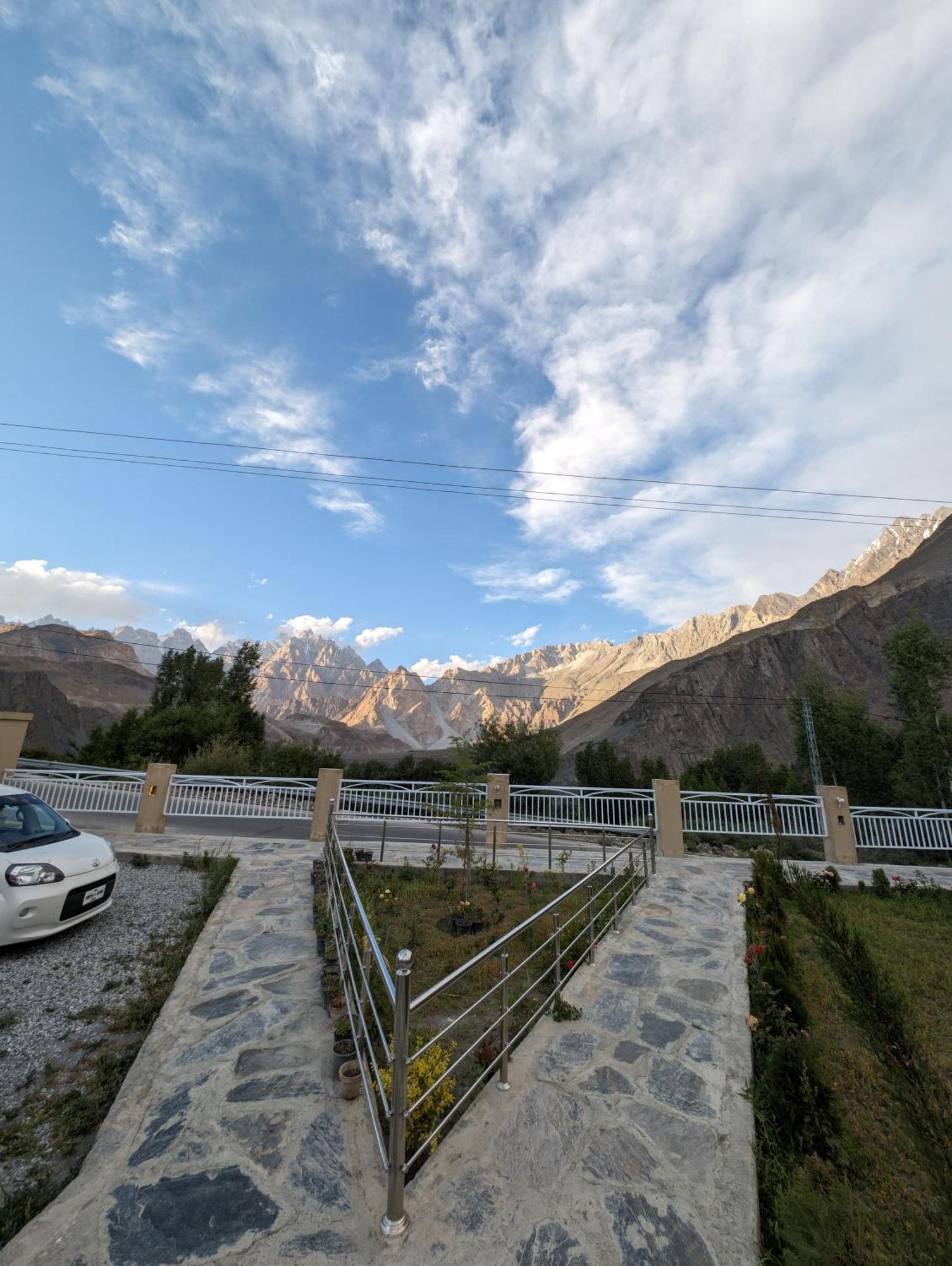 Apex Hotels And Resorts Hussaini Karimabad  Dış mekan fotoğraf