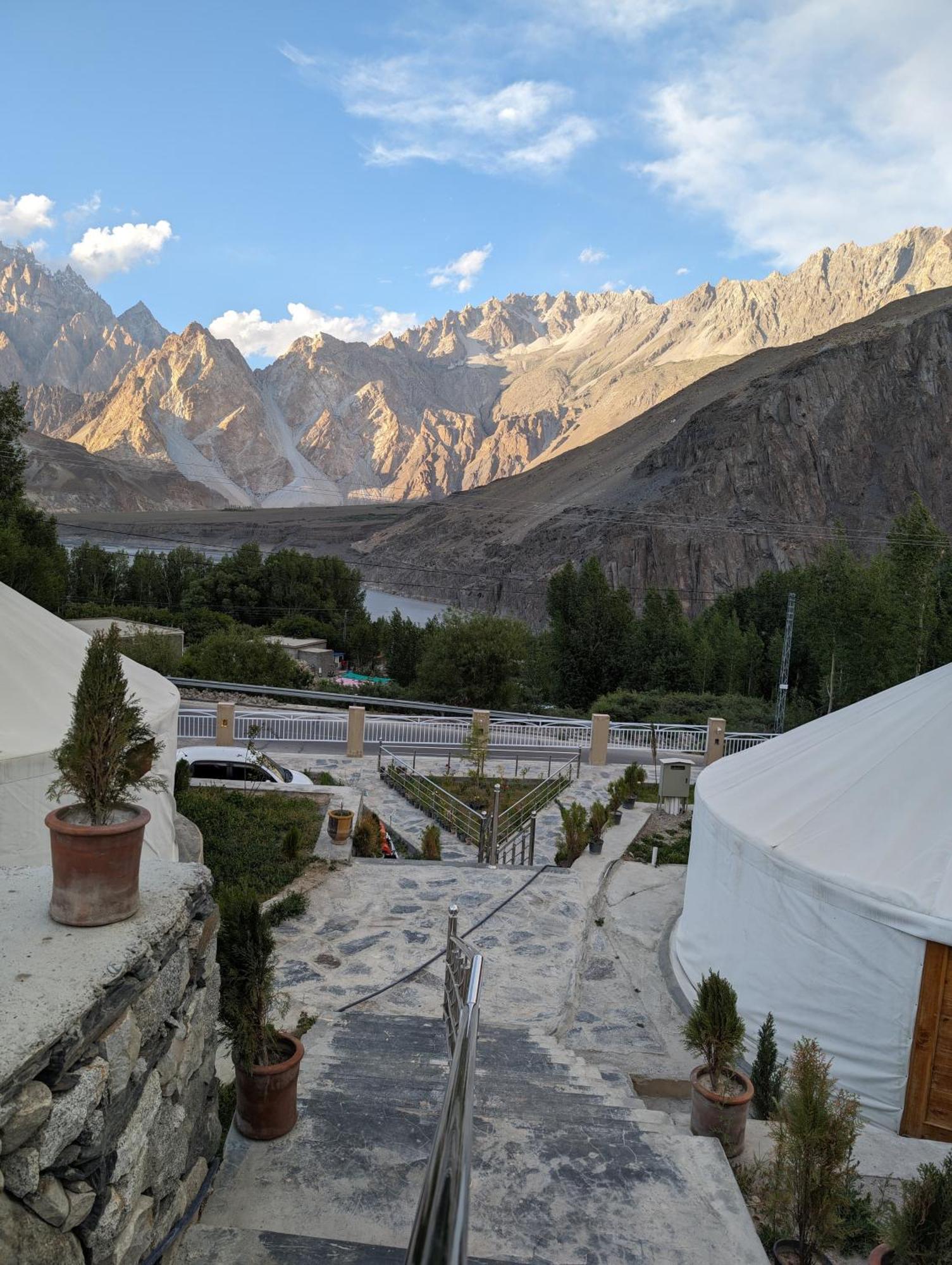 Apex Hotels And Resorts Hussaini Karimabad  Dış mekan fotoğraf