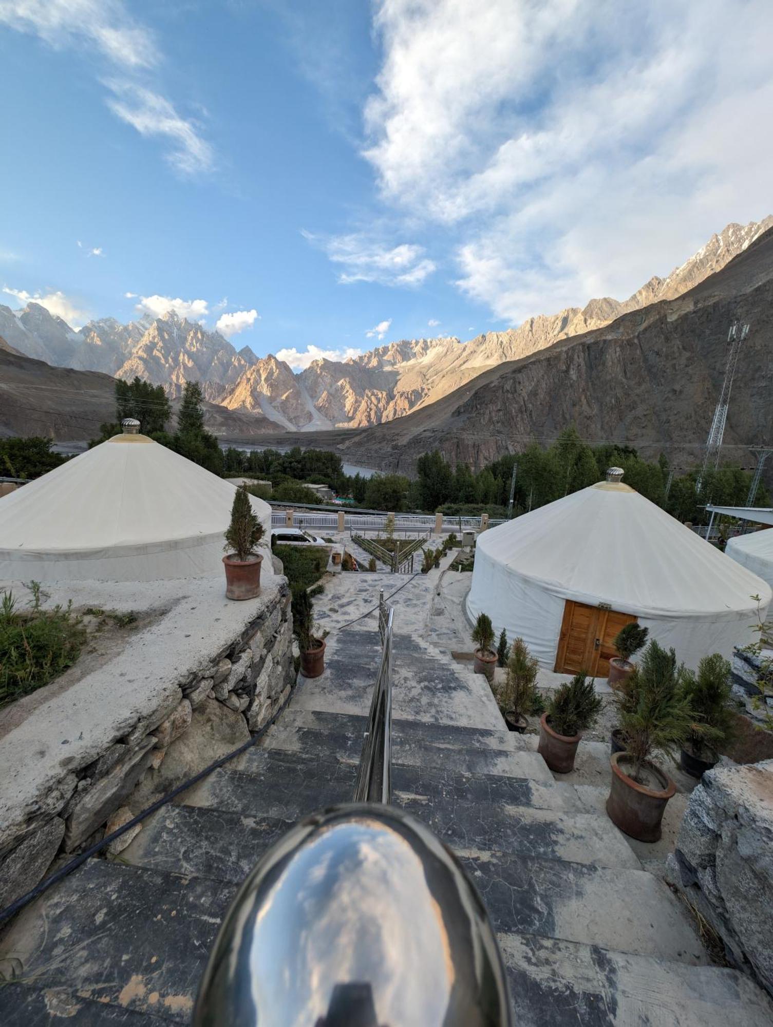 Apex Hotels And Resorts Hussaini Karimabad  Dış mekan fotoğraf